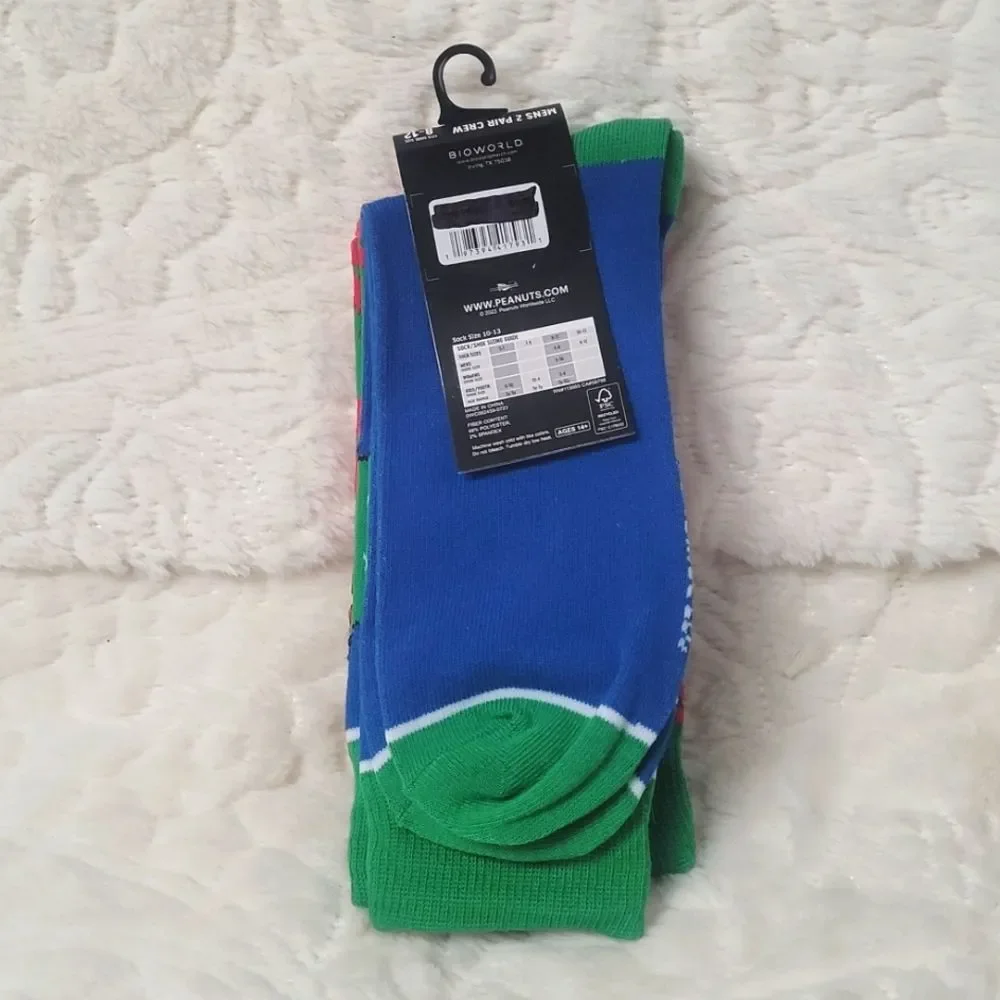Bioworld Peanuts Snoopy Christmas Crew Socks 2 Pair Mens Sock Size 10-12 New